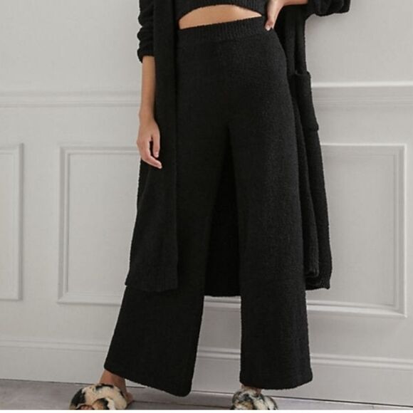 NIA Riley Two-piece Lounge Set Robe & Pants In Black - Picture 2 of 3